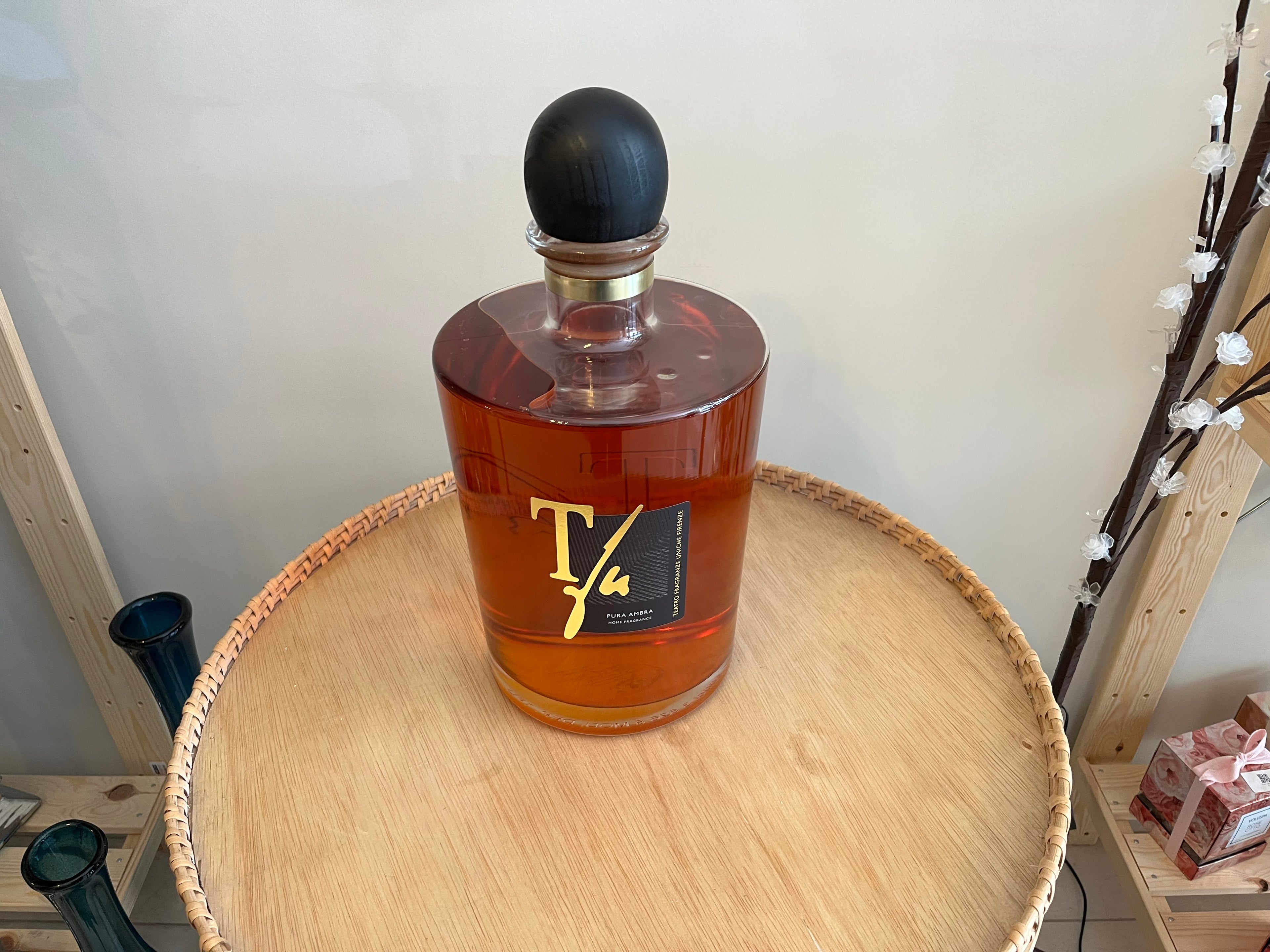 Pura Ambra Glass Decanter