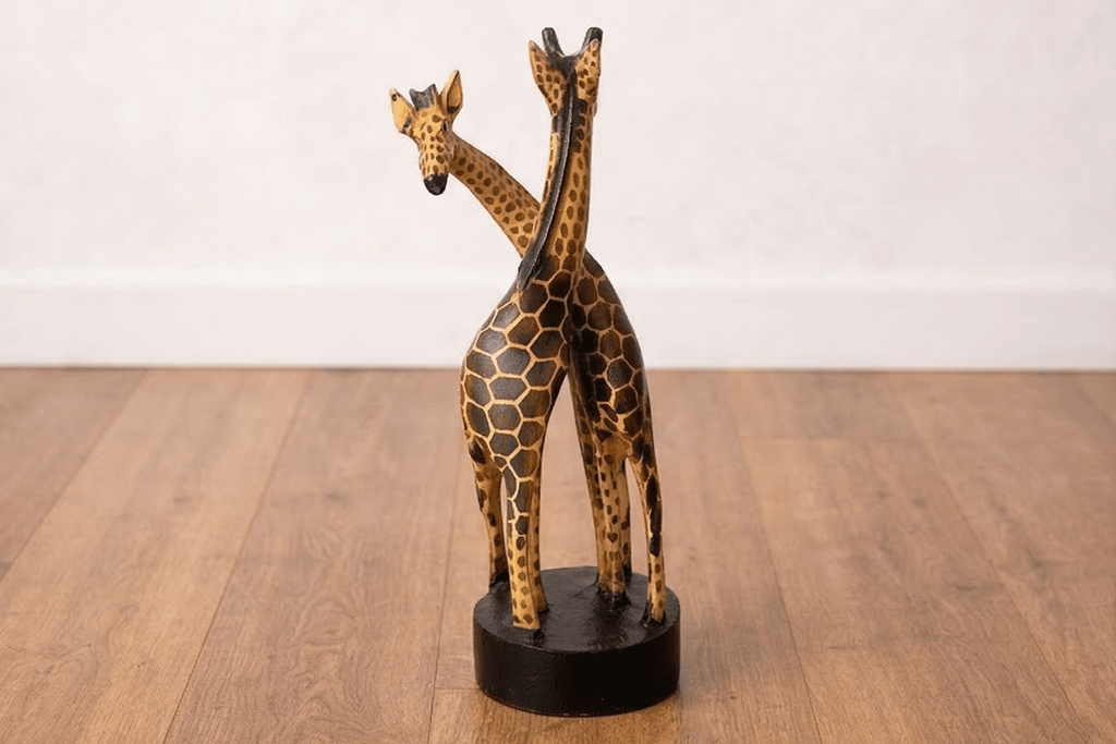 Elegant Giraffe Decor